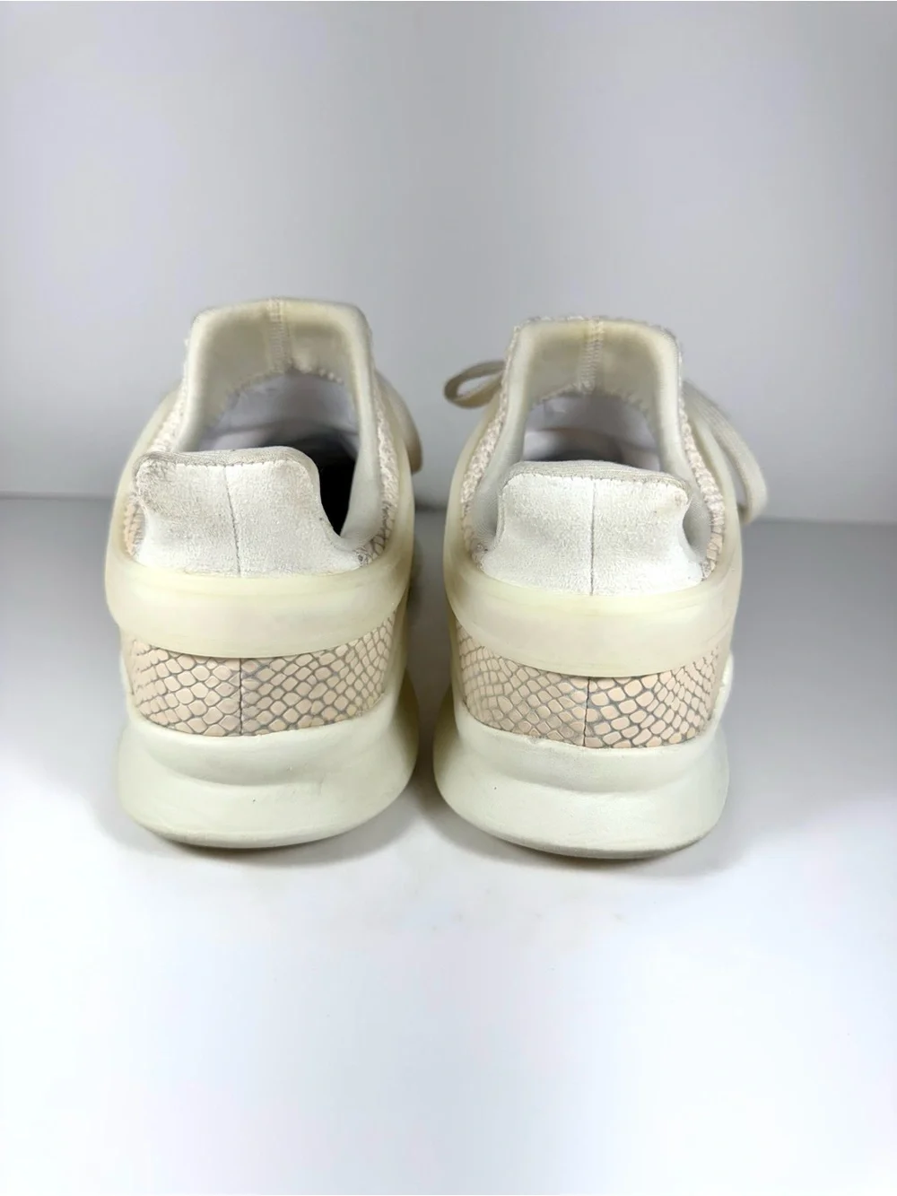 Adidas EQT ADV White Snakeskin Knit Sneakers Low Top Men’s 6.5 Athletic Running